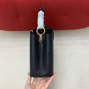 Louis Vuitton Capucines MM Taurillon leather black - 6