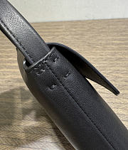 The Row Sally Leather Shoulder Bag Black - 5