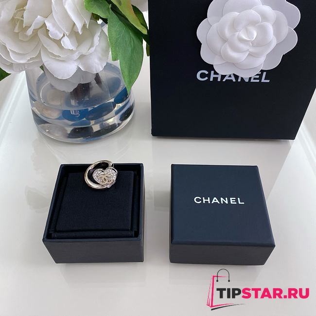 Chanel Heart-Shaped Full Diamond Double C Ring - 1