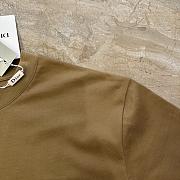 Dior CD's latest Spring/Summer 2026 collection taupe - 3