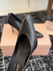 Miumiu Waxed Calfskin Pointy Toe Pump Black - 5