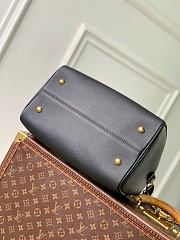 Louis Vuitton Speedy Soft 30 Grained Calf leather Black M24891 - 2