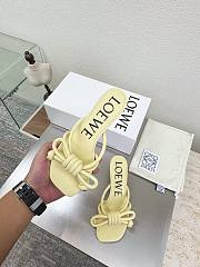 Loewe Flamenco Knot sandal in lambskin 5.5cm Pastel Yellow - 4