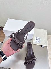 Loewe Flamenco Knot sandal in lambskin 5.5cm Dark Brown - 4