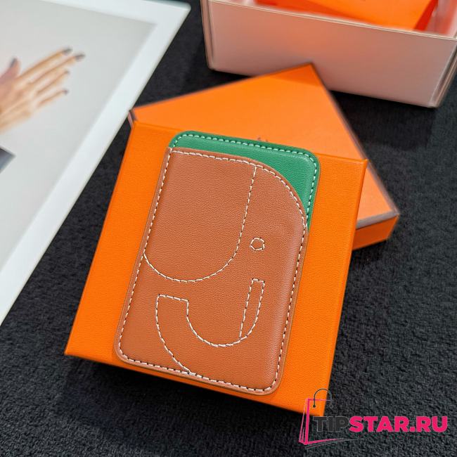 Hermès Horse MagSafe Magnetic Card Holder 03 - 1