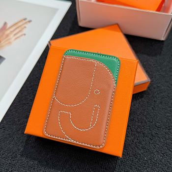 Hermès Horse MagSafe Magnetic Card Holder 03