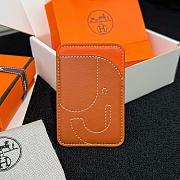 Hermès Horse MagSafe Magnetic Card Holder 02 - 3