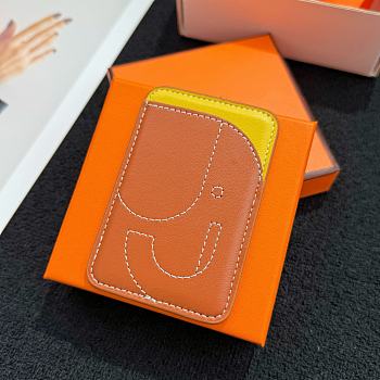 Hermès Horse MagSafe Magnetic Card Holder 01