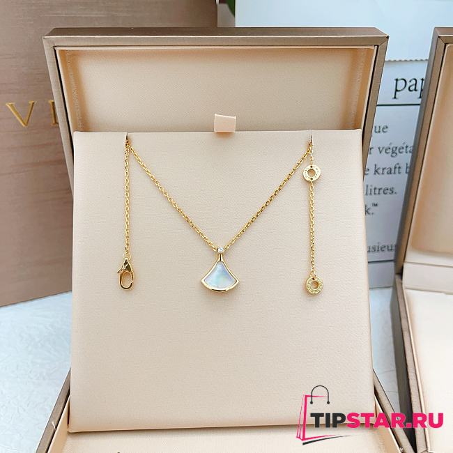 Bvlgari gold and white mother-of-pearl fan necklace - 1