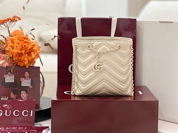 Gucci Marmont Nano Bucket bag in Light Beige leather