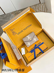 Louis Vuitton Victorine Wallet Tourterelle Cream M81861 - 3