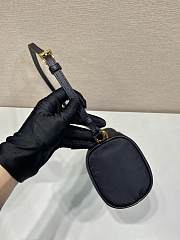 Prada Re-Nylon pouch black - 4