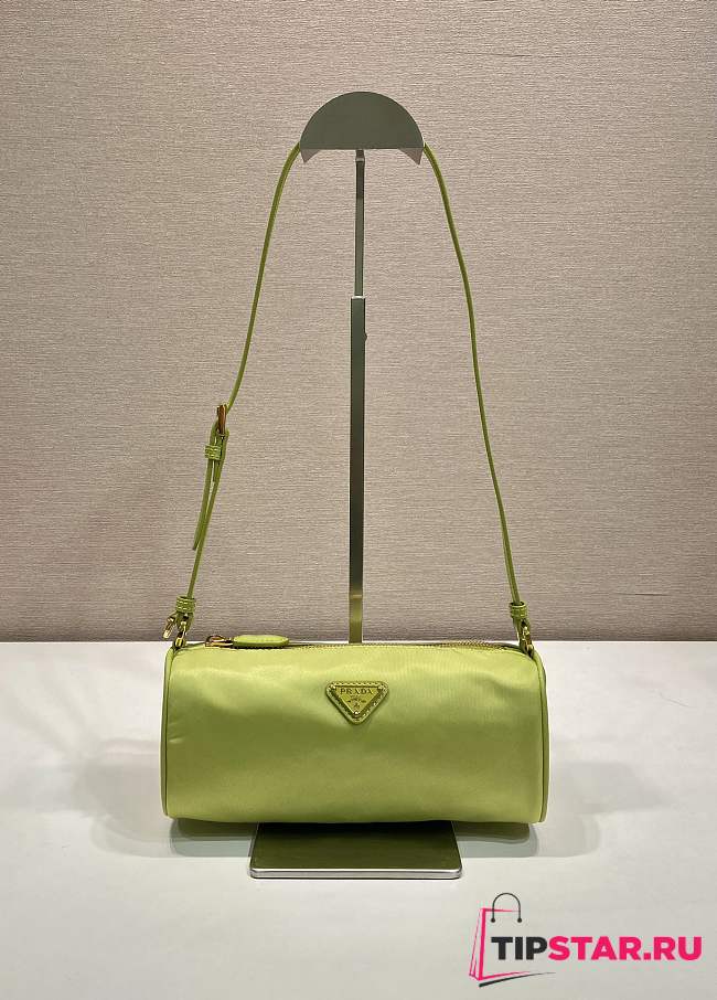Prada Re-Nylon pouch Lawn Green - 1