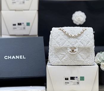 Chanel Timeless/Classique Chain glitter backpack white