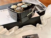 Chanel Fall-Winter 2025/26 Pre-Collection Makeup Palette Minaudiere - 3