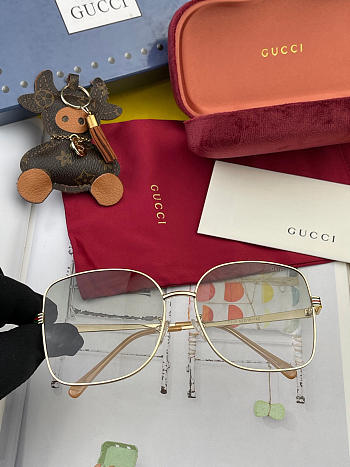 Gucci Sunglasses G6730
