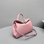Jacquemus Valérie Small folded bag 05 - 3