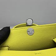 Jacquemus Valérie Small folded bag 04 - 4