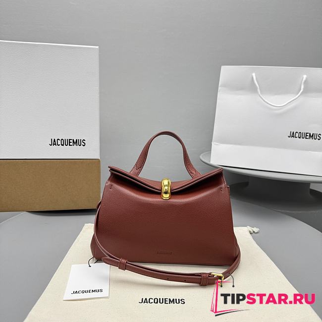 Jacquemus Valérie Small folded bag 02 - 1