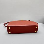 Jacquemus Valérie Small folded bag 02 - 5