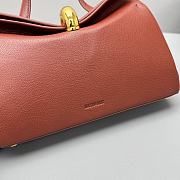 Jacquemus Valérie Small folded bag 02 - 3