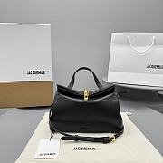 Jacquemus Valérie Small folded bag 01 - 1