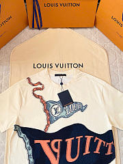 Louis Vuitton Wave Graphic T-Shirt Beige - 3