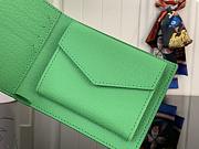 Louis Vuitton Pocket agenda cover in green - 6