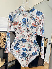 Dolce & Gabbana New One-Piece Swimsuit 02 - 3