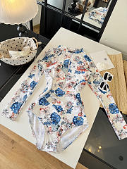 Dolce & Gabbana New One-Piece Swimsuit 02 - 2