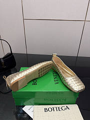 Bottega Veneta Gold Intrecciato Woven Nappa Leather Bow Ballet Flats - 2