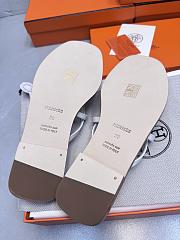 Hermes Kelly buckle flip-flops white - 4