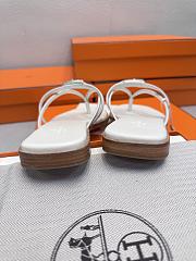 Hermes Kelly buckle flip-flops white - 3
