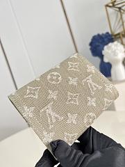 Louis Vuitton Victorine wallet Khaki Denim - 4