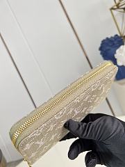 Louis Vuitton Zippy Wallet Khaki Denim - 6