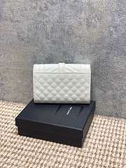 Ysl Quilted Leather Wallet Gold Hardware In White - 4