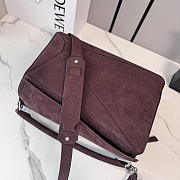 Loewe Puzzle grained nubuck tote bag burgundy - 3