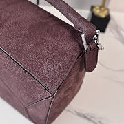 Loewe Puzzle grained nubuck tote bag burgundy - 2