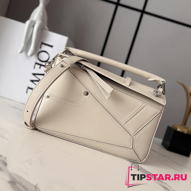 Loewe Puzzle leather tote bag off-white - 1