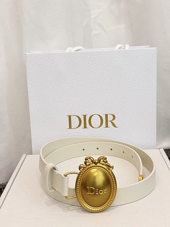 Dior Médaillon Belt 25mm Gold Buckle White Smooth Calfskin