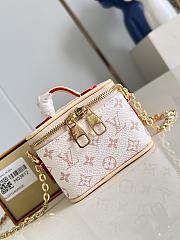 Louis Vuitton Micro Vanity Case Dune Beige - 1