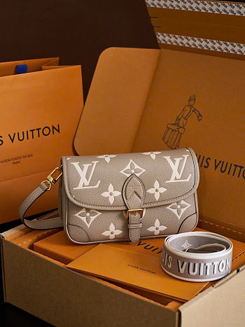 Louis Vuitotn Diane Tourterelle Beige Bicolor Monogram Empreinte Leather