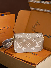 Louis Vuitotn Diane Tourterelle Beige Bicolor Monogram Empreinte Leather - 4