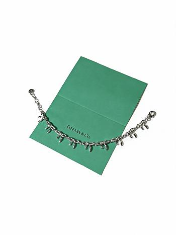 Tiffany & Co Boutique-quality silver bracelet
