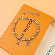 Louis Vuitton Silver small bead letter pendant bracelet - 1
