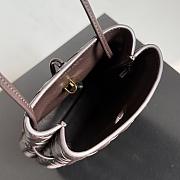Bottega Veneta Andiamo Phone Pouch Fondant - 2
