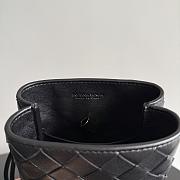 Bottega Veneta Andiamo Phone Pouch Black - 2