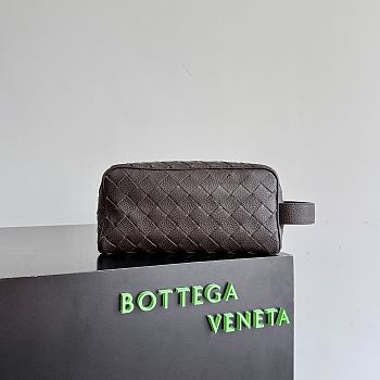 Bottega Veneta Intrecciato Travel Pouch Fondant