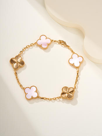 Vca pink mother-of-pearl floral five-petal bracelet