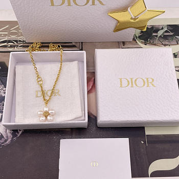 Dior D Natural Pearl Flower Necklace